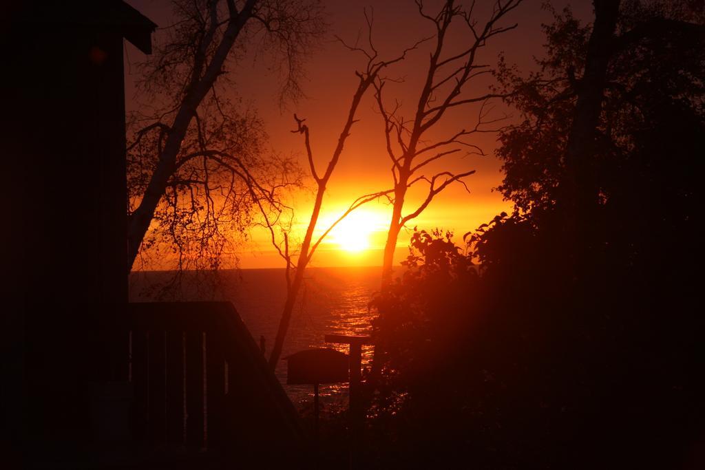 Cliff Dweller On Lake Superior Tofte Exterior foto