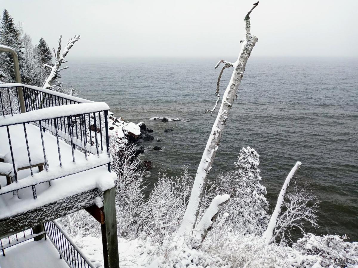 Cliff Dweller On Lake Superior Tofte Exterior foto