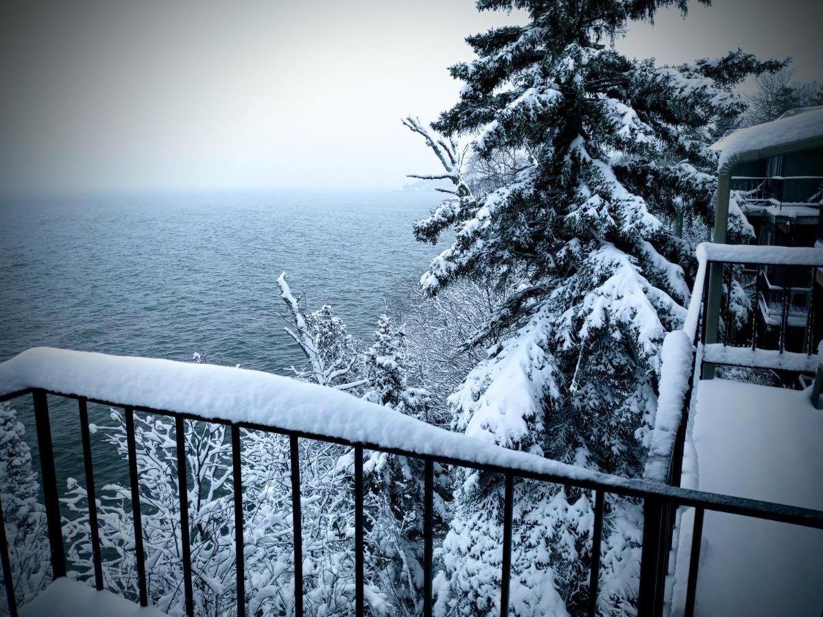 Cliff Dweller On Lake Superior Tofte Exterior foto