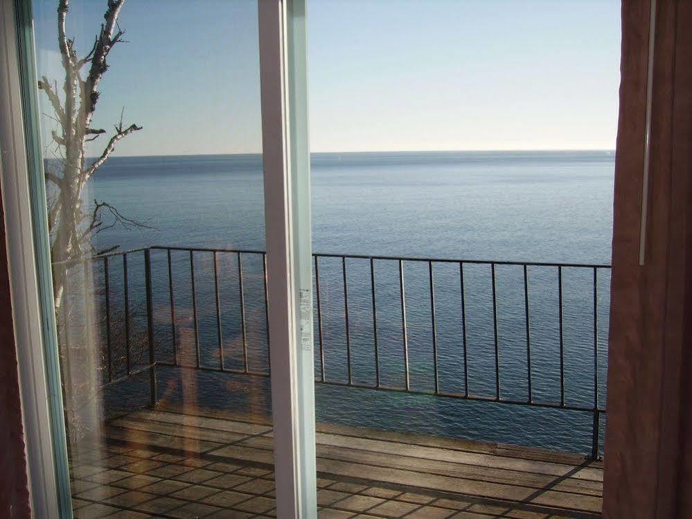 Cliff Dweller On Lake Superior Tofte Exterior foto