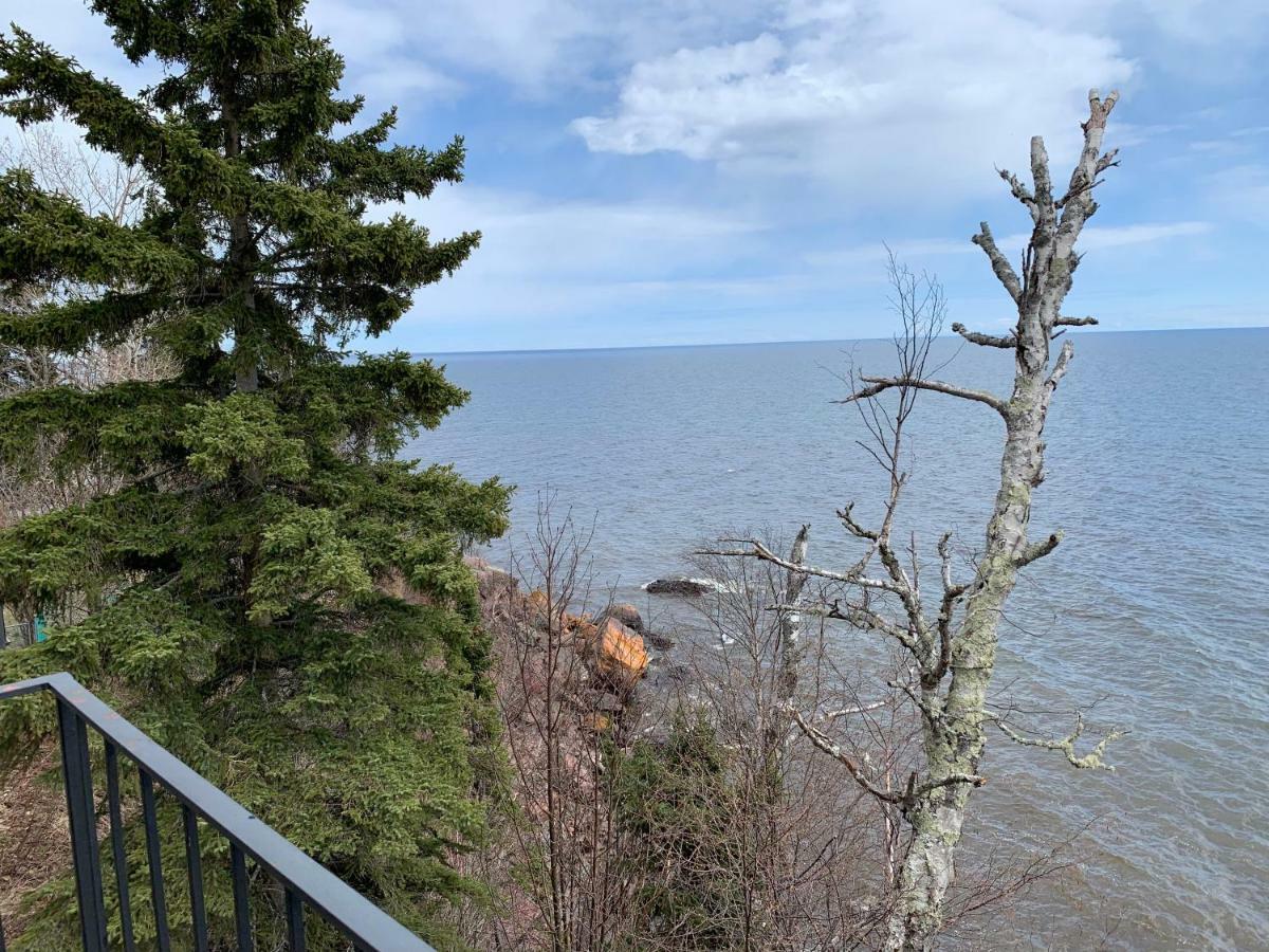 Cliff Dweller On Lake Superior Tofte Exterior foto